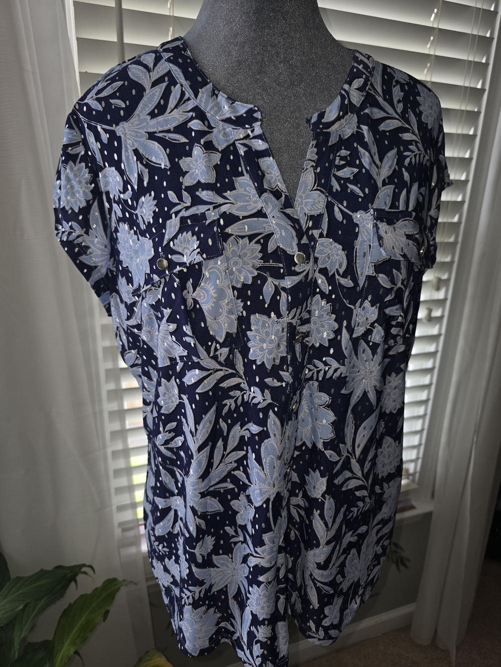Women’s Navy Blue Floral Short-Sleeve Blouse